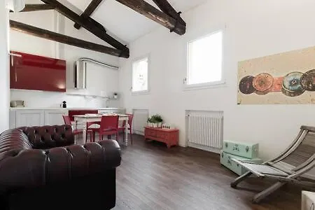 Red Appartamento Immerso Tra Le Mura Bolognesi Exterior foto