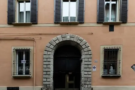 Red Appartamento Immerso Tra Le Mura Bolognesi Exterior foto